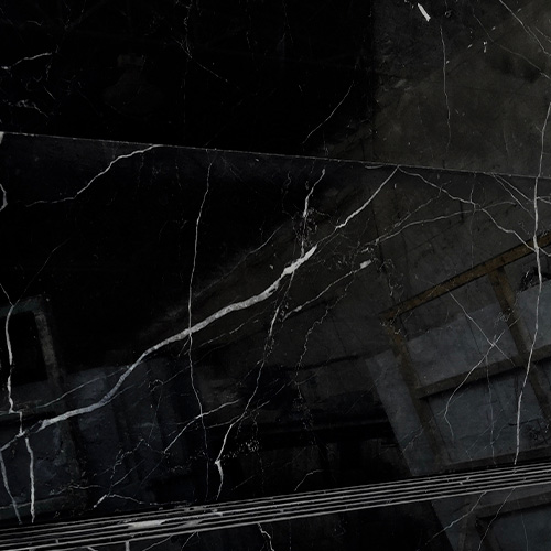 marmol negro marquina
